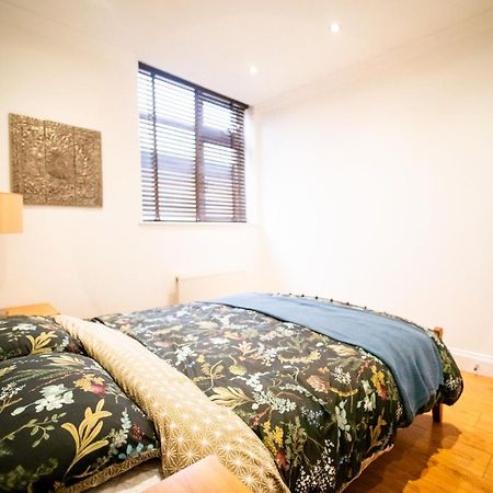 Stay With Serena Homes , One Bedroom Apartment Purley Ngoại thất bức ảnh